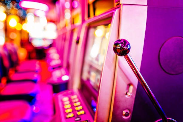 idnscore88 live-dealer studio with multiple Shio Game tables and multilingual dealers